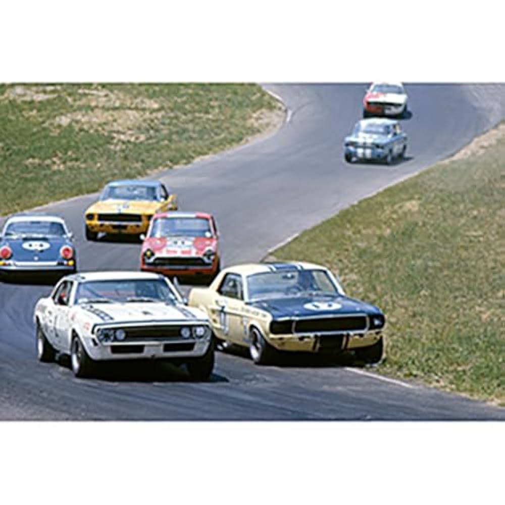 洋書 RACING car YEAR 73 洋書 Racing Car YEAR 73(Jonathan Thompson) / 古本、中古本